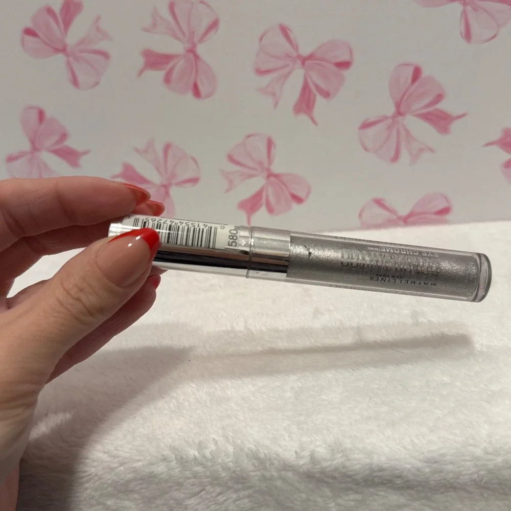 Maybelline Expert Wear Eye Chrome‎ Liquid Eyeshadow Silver Sparkle